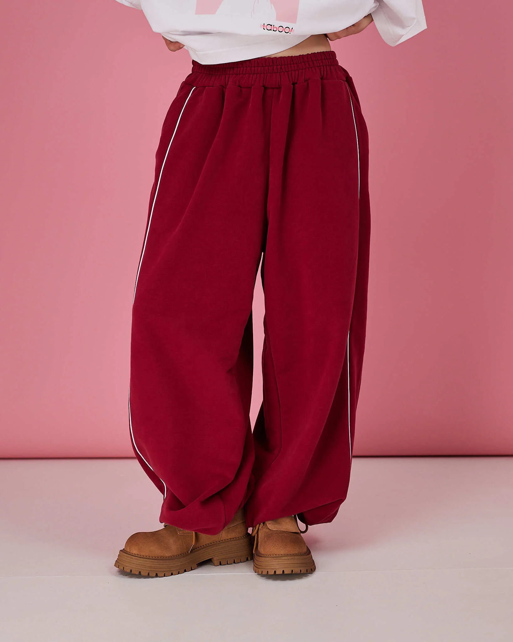 Фотография Джоггеры с кантом брусника №1